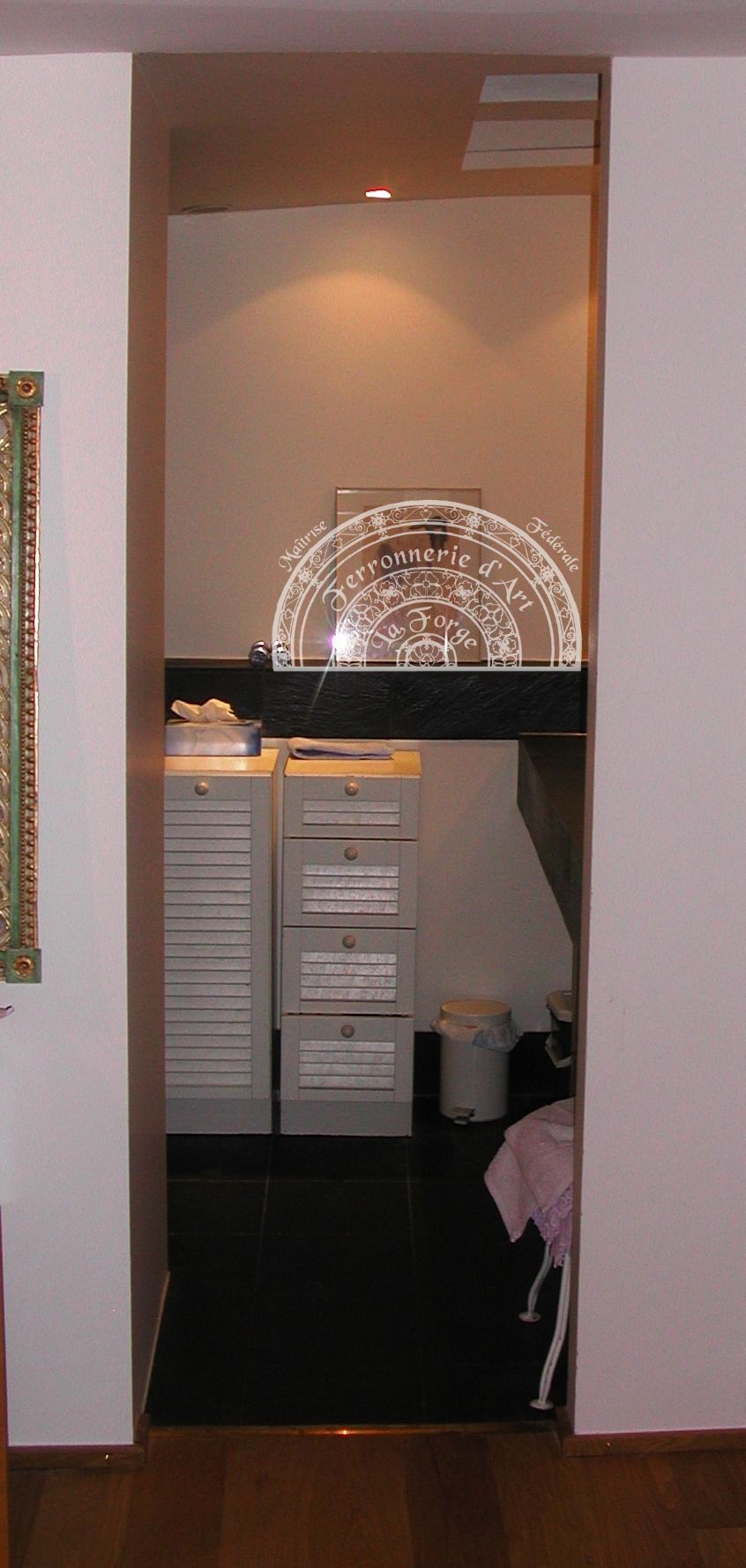 Porte vitrée pour salle de bain (1) Raffaele Martinoli Ferronnerie